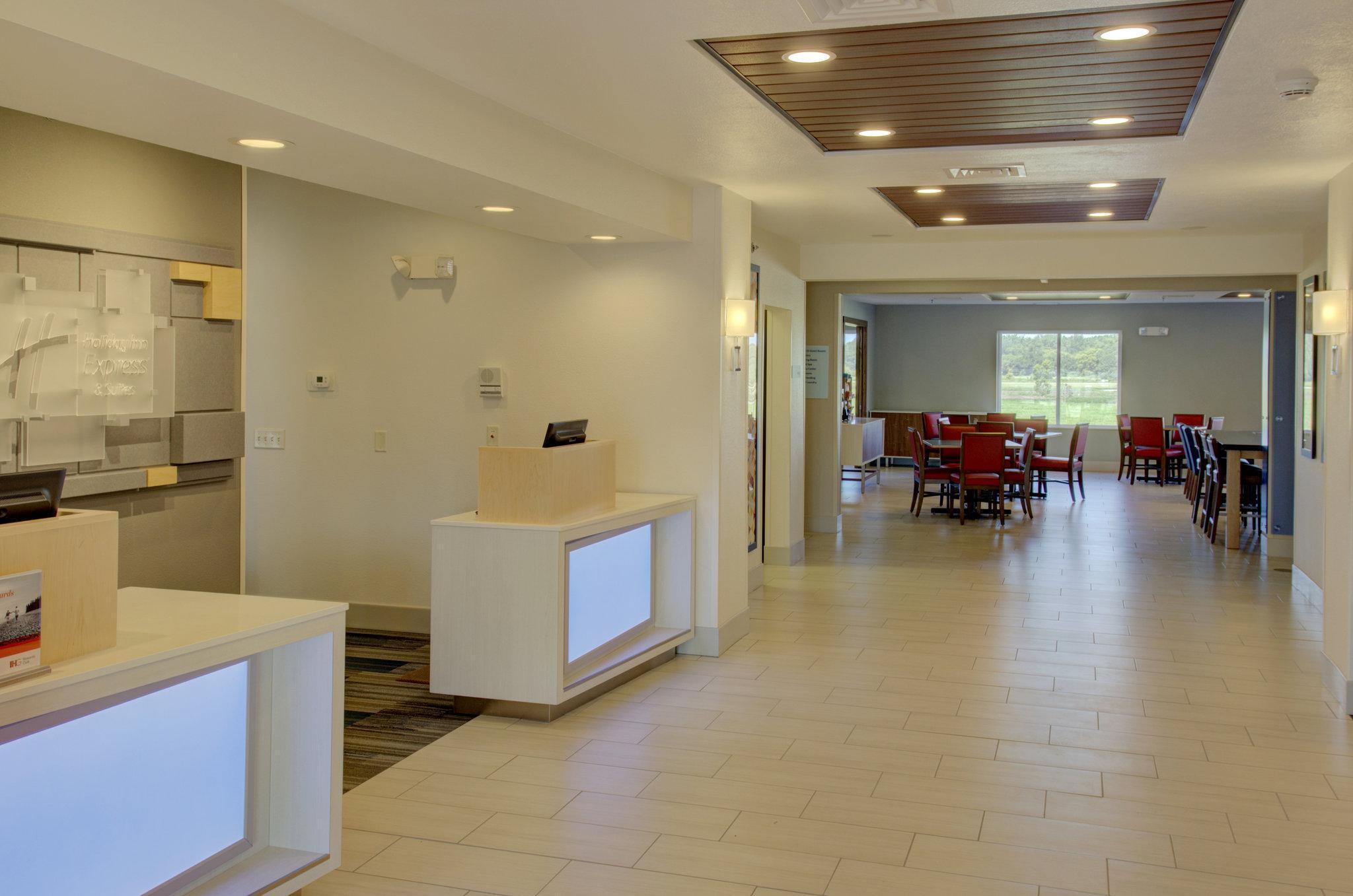 Holiday Inn Express & Suites Le Mars By Ihg Exterior foto