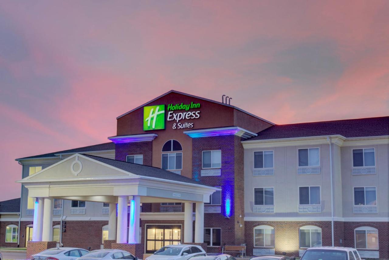 Holiday Inn Express & Suites Le Mars By Ihg Exterior foto